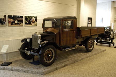 2006 05 20 Volvo Museum 17