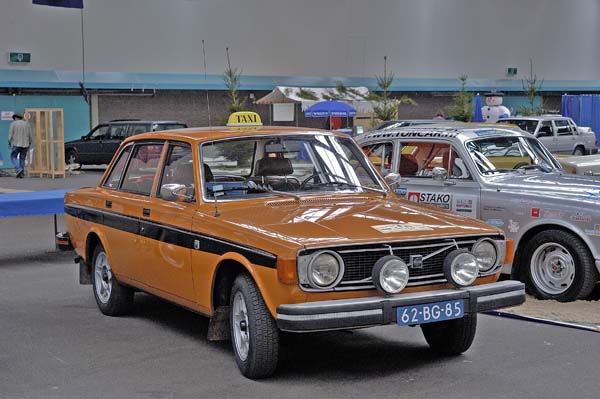 Volvo Beurs 02 schwedisches Taxi